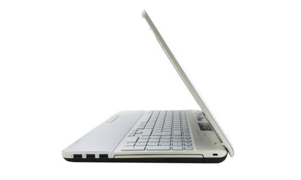 Ноутбук Sony Vaio 71911M / 15.6&quot; (1366x768) TN / Intel Core i3-2330M (2 (4) ядра по 2.2 GHz) / 8 GB DDR3 / 240 GB SSD / Intel HD Graphics 3000 / WebCam / Win 10 Pro - 5