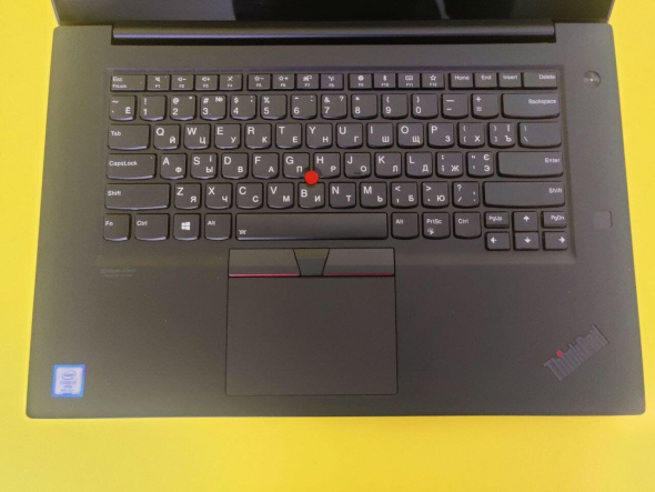 Мобильная рабочая станция Lenovo ThinkPad P1 / 15.6&quot; (3840x2160) Touch OLED / Intel Core i7-9850H (6 (12) ядер по 2.6 - 4.6 GHz) / 16 GB DDR4 / 480 GB SSD / nVidia Quadro T1000, 4 GB DDR5, 128-bit / WebCam - 3