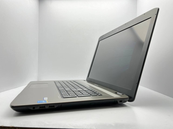 Ноутбук Medion Akoya E7227 / 17.3&quot; (1600x900) TN / Intel Core i3-4100M (2 (4) ядра по 2.5 GHz) / 4 GB DDR3 / 500 GB HDD / Intel HD Graphics 4600 / WebCam / HDMI - 4