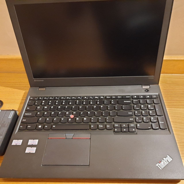 Мобильная рабочая станция Lenovo ThinkPad W550s / 15.6&quot; (1920x1080) TN / Intel Core i5-5300U (2 (4) ядра по 2.3 - 2.9 GHz) / 8 GB DDR3 / 256 GB SSD / nVidia Quadro K620M, 2 GB DDR3, 64-bit / WebCam / miniDP / Две батареи - 2