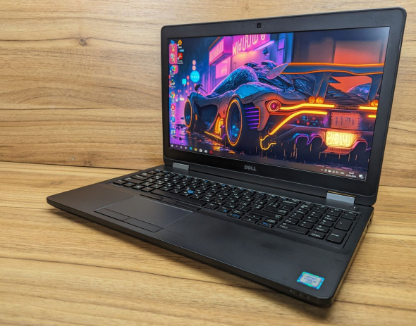 Ноутбук Б-класс Dell Latitude E5570 / 15.6&quot; (1920x1080) IPS / Intel Core i5-6300U (2 (4) ядра по 2.4 - 3.0 GHz) / 8 GB DDR4 / 256 GB SSD / Intel HD Graphics 520 / WebCam / Windows 10 - 6