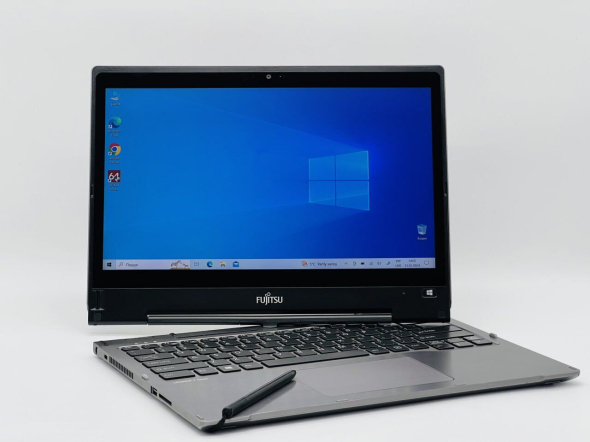 Ноутбук-трансформер Fujitsu LifeBook T935 / 13.3&quot; (1920x1080) IPS Touch / Intel Core i5-5300U (2 (4) ядра по 2.3 - 2.9 GHz) / 8 GB DDR3 / 250 GB SSD / Intel HD Graphics 5500 / WebCam - 2