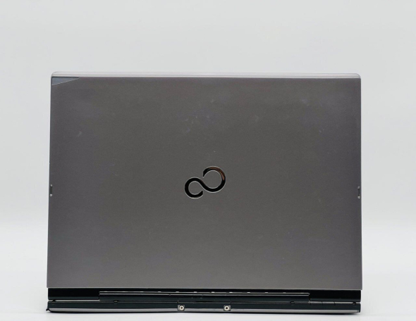 Ноутбук-трансформер Fujitsu LifeBook T935 / 13.3&quot; (1920x1080) IPS Touch / Intel Core i5-5300U (2 (4) ядра по 2.3 - 2.9 GHz) / 8 GB DDR3 / 250 GB SSD / Intel HD Graphics 5500 / WebCam - 5