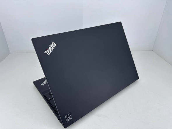 Ноутбук Lenovo ThinkPad T570 / 15.6&quot; (1920x1080) TN / Intel Core i5-6300U (2 (4) ядра по 2.4 - 3.0 GHz) / 8 GB DDR4 / 256 GB SSD / Intel HD Graphics 520 / WebCam - 3