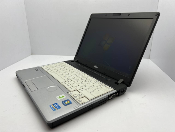 Нетбук Fujitsu LifeBook P771 / 12.1&quot; (1280x800) TN / Intel Core i5-2520M (2 (4) ядра по 2.5 - 3.2 GHz) / 4 GB DDR3 / 500 GB HDD / Intel HD Graphics 3000 - 4