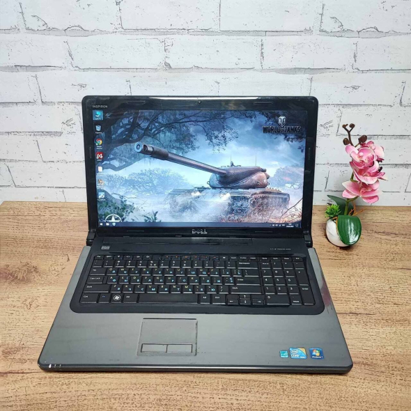 Ноутбук Б-класс Dell Inspiron 1764 / 17.3&quot; (1600x900) TN / Intel Core i3-370M (2 (4) ядра по 2.4 GHz) / 8 GB DDR3 / 128 GB SSD / AMD Radeon HD 5470, 1 GB GDDR5, 64-bit / WebCam / VGA - 2