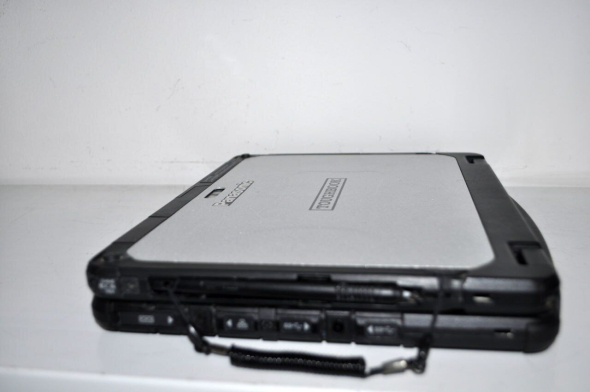 Защищенный нетбук-трансформер Б-класс Panasonic ToughBook CF-20 MK2 / 10.1&quot; (1920x1200) IPS Touch / Intel Core m5-6Y57 (2 (4) ядра по 1.1 - 2.8 GHz) / 8 GB DDR3 / 256 GB SSD / Intel HD Graphics 615 / WebCam 2 MP + 8 MP / Windows 11 Pro + Стилус - 14