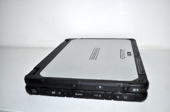 Защищенный нетбук-трансформер Б-класс Panasonic ToughBook CF-20 MK2 / 10.1&quot; (1920x1200) IPS Touch / Intel Core m5-6Y57 (2 (4) ядра по 1.1 - 2.8 GHz) / 8 GB DDR3 / 256 GB SSD / Intel HD Graphics 615 / WebCam 2 MP + 8 MP / Windows 11 Pro + Стилус - 13
