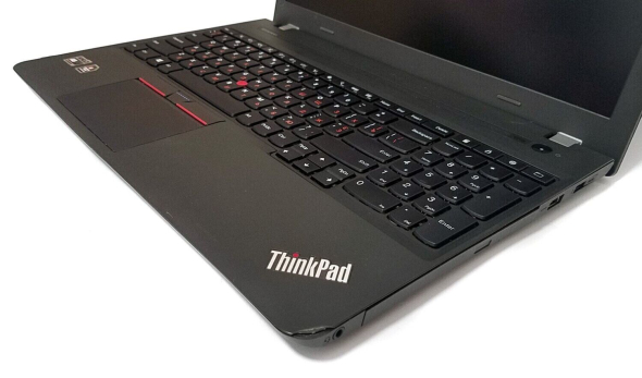 Ноутбук Б-класс Lenovo ThinkPad E565 / 15.6&quot; (1366x768) TN / AMD A6-8500P (2 ядра по 1.6 - 3.0 GHz) / 16 GB DDR3 / 240 GB SSD / AMD Radeon R5 Graphics / WebCam - 4