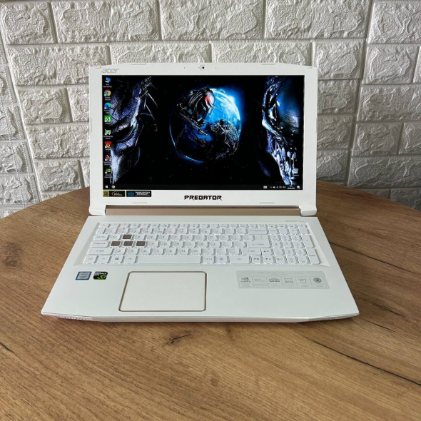 Игровой ноутбук Acer Predator Helios 300 PH315-51 White / 15.6&quot; (1920x1080) IPS / Intel Core i7-8750H (6 (12) ядер по 2.2 - 4.1 GHz) / 16 GB DDR4 / 256 GB SSD / nVidia GeForce GTX 1060, 6 GB GDDR5, 192-bit / WebCam - 2