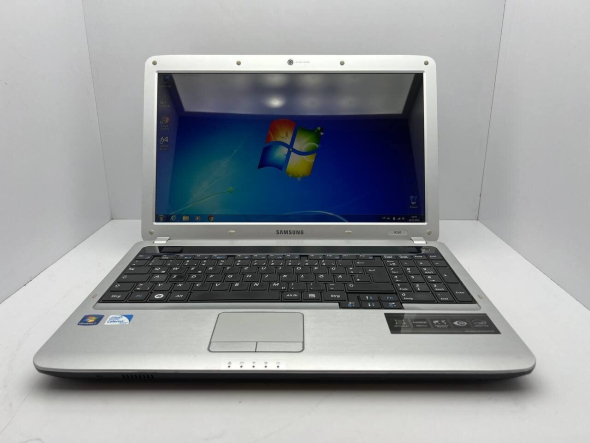 Ноутбук Samsung R530 / 15.6&quot; (1366x768) TN / Intel Celeron T3100 (2 ядра по 1.9 GHz) / 4 GB DDR3 / 500 GB HDD / Intel HD Graphics / WebCam - 2
