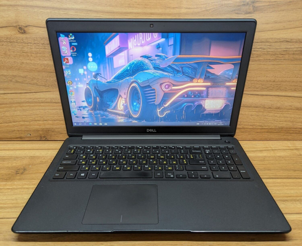 Игровой ноутбук Dell Latitude 3500 / 15.6&quot; (1920x1080) IPS / Intel Core i7-8565U (4 (8) ядра по 1.8 - 4.6 GHz) / 8 GB DDR4 / 240 GB SSD / nVidia GeForce MX130, 2 GB GDDR5, 64-bit / WebCam / Windows 10 - 2