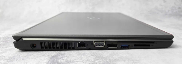 Ноутбук Fujitsu LifeBook E756 / 15.6 &quot; (1920x1080) IPS / Intel Core i5-6300U (2 (4) ядра по 2.4 - 3.0 GHz) / 8 GB DDR4 / 240 GB SSD / Intel HD Graphics 520 / WebCam / Win 10 Pro - 4