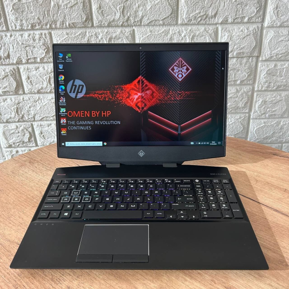 Игровой ноутбук HP Omen 15t-dh100 / 15.6&quot; (1920x1080) IPS / Intel Core i7-10750H (6 (12) ядра по 2.6 - 5.0 GHz) / 16 GB DDR4 / 512 GB SSD / nVidia GeForce RTX 2070 Max-Q, 8 GB GDDR6, 256-bit / WebCam - 2