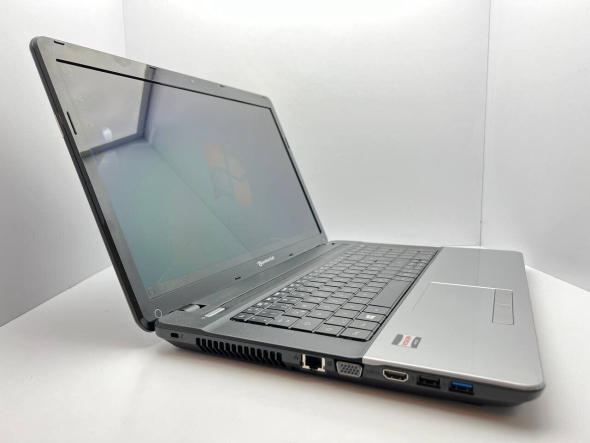 Ноутбук Б-класс Packard Bell EG70 / 17.3&quot; (1600x900) TN / AMD E-300 (2 ядра по 1.3 GHz) / 4 GB DDR3 / 250 GB HDD / AMD Radeon HD 6310 Graphics / WebCam - 3