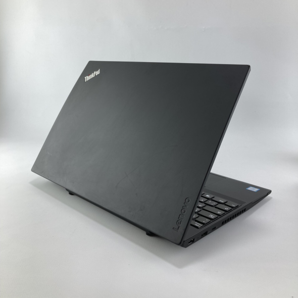 Ультрабук Lenovo ThinkPad T570/ 15.6 &quot; (1920x1080) IPS / Intel Core i5-7200U (2 (4) ядра по 2.5 - 3.1 GHz) / 16 GB DDR4 / 240 GB SSD / Intel HD Graphics 620 / WebCam - 4