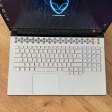 Игровой ноутбук Б-класс Dell Alienware m17 R3 White / 17.3" (1920x1080) IPS / Intel Core i9-10980HK (8 (16) ядер по 2.4 - 5.3 GHz) / 32 GB DDR4 / 512 GB SSD / nVidia GeForce RTX 2070 Super, 8 GB GDDR6, 256-bit / WebCam - 7