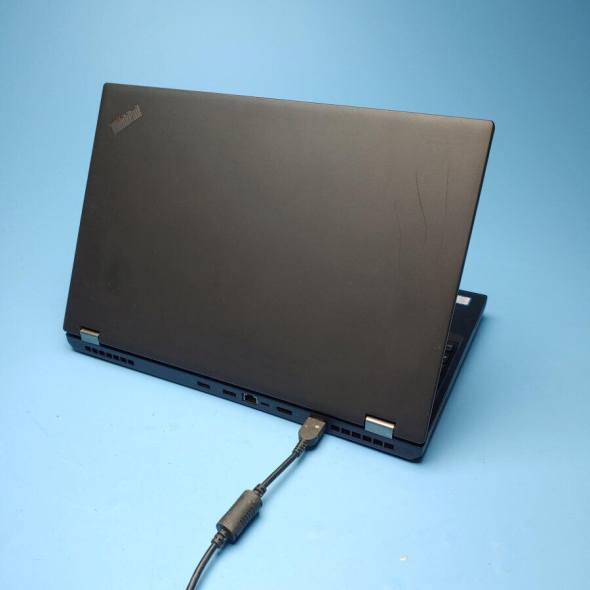 Мобильная рабочая станция Б-класс Lenovo ThinkPad P51 / 15.6&quot; (1920x1080) IPS / Intel Core i7-7700HQ (4 (8) ядер по 2.8 - 3.8 GHz) / 8 GB DDR4 / 256 GB SSD / nVidia Quadro M1200, 4 GB GDDR5, 128-bit / WebCam / Win 10 Pro - 5