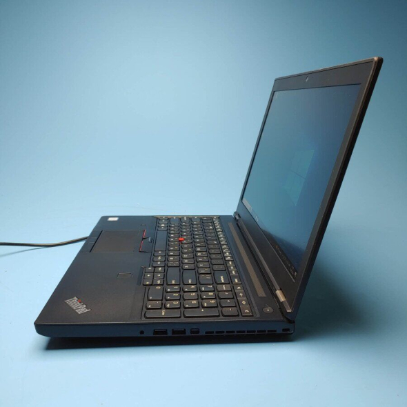 Мобильная рабочая станция Б-класс Lenovo ThinkPad P51 / 15.6&quot; (1920x1080) IPS / Intel Core i7-7700HQ (4 (8) ядер по 2.8 - 3.8 GHz) / 8 GB DDR4 / 256 GB SSD / nVidia Quadro M1200, 4 GB GDDR5, 128-bit / WebCam / Win 10 Pro - 4