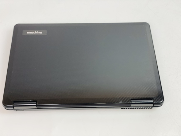 Ноутбук 15.6&quot; Acer eMachines E525 Intel Celeron T3500 3Gb RAM 320Gb HDD - 4