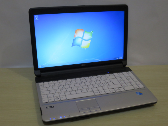 Ноутбук 15.6&quot; Fujitsu Lifebook A530 Intel Core i5-430M 4Gb RAM 120Gb SSD - 6