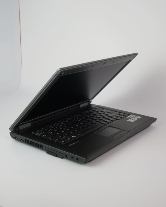 Ноутбук 14.1&quot; Fujitsu Esprimo M9400 Intel Core 2 Duo T7300 2Gb RAM 120Gb HDD - 2