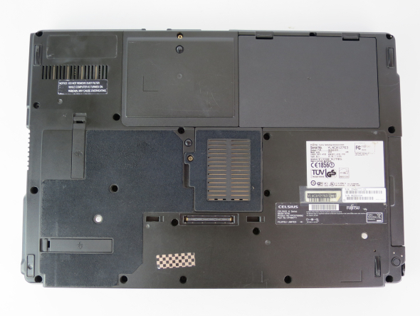 Ноутбук 15.6&quot; Fujitsu Celsius H700 Intel Core i7-640M 4Gb RAM 320Gb HDD + Nvidia Quadro FX - 8