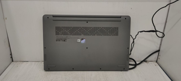 Ноутбук Б-класс Lenovo IdeaPad 3 15ITL6 / 15.6&quot; (1920x1080) TN / Intel Core i5-1135G7 (4 (8) ядра по 2.4 - 4.2 GHz) / 16 GB DDR4 / 1000 GB SSD M.2 / Intel Iris Xe Graphics / АКБ NEW - 7