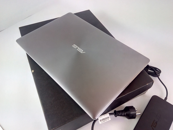Ноутбук 15.6&quot; Asus ZenBook UX501V Intel Core i7-6700HQ 16Gb RAM 250Gb HDD IPS + Nvidia GTX960M - 3