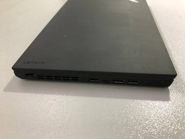 Нетбук Lenovo ThinkPad X260 / 12.5&quot; (1920x1080) TN / Intel Core i5-6300U (2 (4) ядра по 2.4 - 3.0 GHz) / 8 GB DDR4 / 250 GB SSD / Intel HD Graphics 520 / WebCam / HDMI / Два АКБ - 3