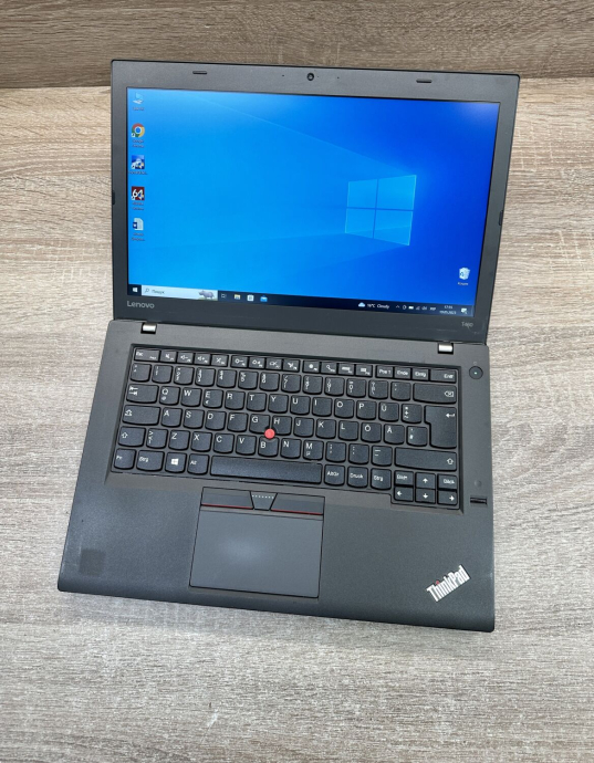Ноутбук Lenovo ThinkPad T460 / 14&quot; (1920x1080) TN / Intel Core i5-6300U (2 (4) ядра по 2.4 - 3.0 GHz) / 8 GB DDR4 / 240 GB SSD / Intel HD Graphics 520 / WebCam / Windows 10 Pro - 9