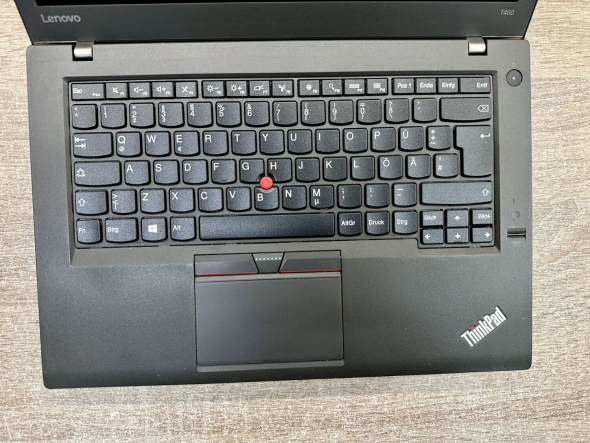 Ноутбук Lenovo ThinkPad T460 / 14&quot; (1920x1080) TN / Intel Core i5-6300U (2 (4) ядра по 2.4 - 3.0 GHz) / 8 GB DDR4 / 240 GB SSD / Intel HD Graphics 520 / WebCam / Windows 10 Pro - 3