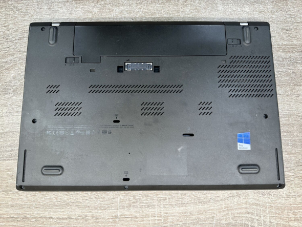 Ноутбук Lenovo ThinkPad T460 / 14&quot; (1920x1080) TN / Intel Core i5-6300U (2 (4) ядра по 2.4 - 3.0 GHz) / 8 GB DDR4 / 240 GB SSD / Intel HD Graphics 520 / WebCam / Windows 10 Pro - 8