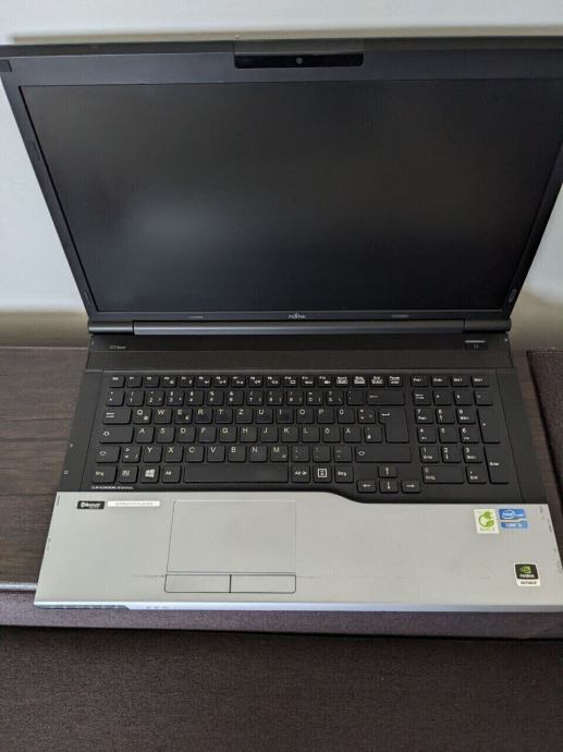 Ноутбук Fujitsu Lifebook N532 / 17.3&quot; (1600x900) TN / Intel Core i5-3230M (2 (4) ядра по 2.6 - 3.2 GHz) / 8 GB DDR3 / 120 GB SSD + 500 GB HDD / nVidia GeForce GT 620M, 1 GB DDR3, 64-bit / WebCam / USB 3.0 / HDMI - 3
