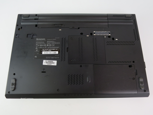 Ноутбук 15.6&quot; Lenovo T510i Intel Core i3-370M 4Gb RAM 160Gb HDD - 8