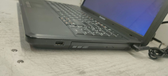Ноутбук Lenovo G550 / 15.6&quot; (1366x768) TN / Intel Pentium T4500 (2 ядра по 2.3 GHz) / 4 GB DDR3 / 250 GB HDD / Intel GMA Graphics 4500M / WebCam / АКБ не держит - 5