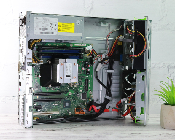 Системный блок Fujitsu Esprimo E710 E90+ SFF Intel Core i5-3470 16Gb RAM 120Gb SSD - 4
