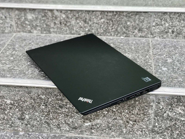 Ноутбук Lenovo ThinkPad T470 / 14&quot; (1600x900) TN / Intel Core i5-6200U (2 (4) ядра по 2.3 - 2.8 GHz) / 8 GB DDR4 / 256 GB SSD / Intel HD Graphics 520 / WebCam / Win 10 / АКБ - 4