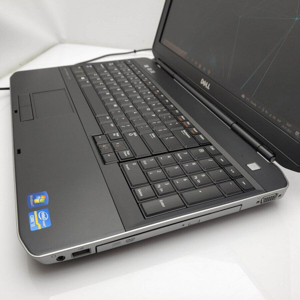 Ноутбук Dell Latitude E5530 / 15.6&quot; (1366x768) TN / Intel Core i3-3110M (2 (4) ядра по 2.4 GHz) / 4 GB DDR3 / 256 GB SSD / Intel HD Graphics 4000 / WebCam / DVD-ROM / Win 10 Pro - 5