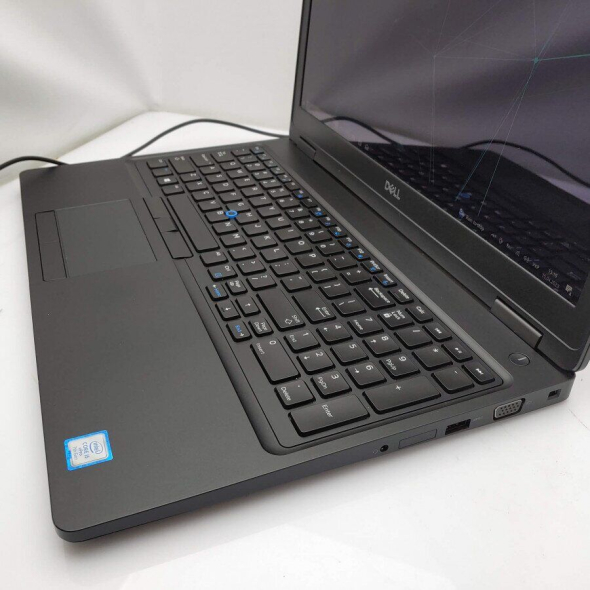 Ноутбук Dell Latitude 5590 / 15.6&quot; (1920x1080) IPS / Intel Core i5-7300U (2 (4) ядра по 2.6 - 3.5 GHz) / 8 GB DDR4 / 256 GB SSD / Intel HD Graphics 620 / WebCam / Win 10 Pro - 5