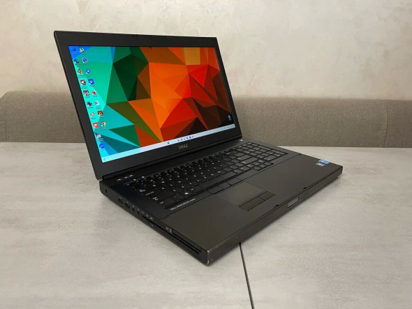 Мобильная рабочая станция Б-класс Dell Precision M6800 / 17.3&quot; (1920х1080) IPS / Intel Core i7-4800MQ (4 (8) ядра по 2.7 - 3.7 GHz) / 16 GB DDR3 / 500 GB SSD / AMD FirePro M6100, 2 GB GDDR5, 128-bit / DVD-RW / HDMI / DisplayPort - 4