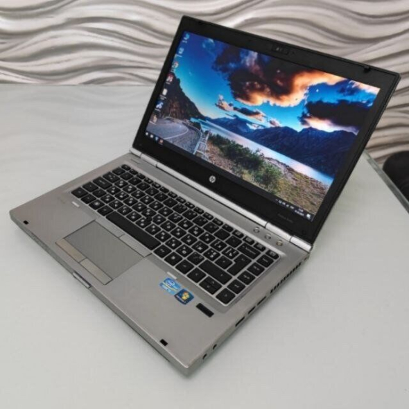 Ноутбук HP EliteBook 8470p / 14&quot; (1366x768) TN / Intel Core i5-2520M (2 (4) ядра по 2.5 - 3.2 GHz) / 8 GB DDR3 / 128 GB SSD / Intel HD Graphics 4000 / WebCam / DVD-ROM / VGA - 4