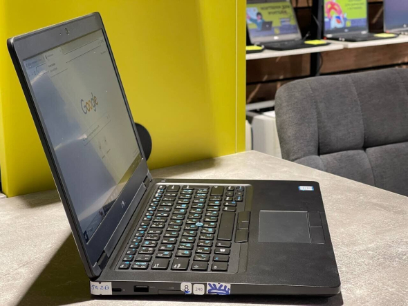 Ультрабук Dell Latitude E5490 / 14&quot; (1366x768) TN / Intel Core i5-7200U (2 (4) ядра по 2.5 - 3.1 GHz) / 8 GB DDR4 / 120 GB SSD / Intel UHD Graphics 620 / WebCam - 3