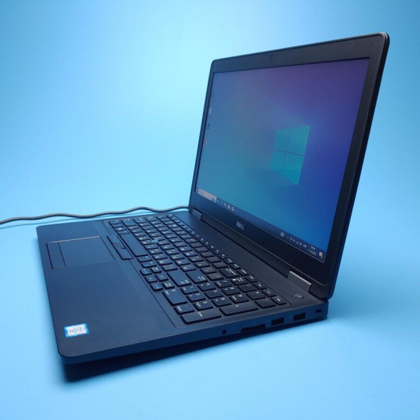 Ноутбук Б-класс Dell Latitude E5570 / 15.6&quot; (1366x768) TN / Intel Core i5-6300U (2 (4) ядра по 2.4 - 3.0 GHz) / 8 GB DDR4 / 256 GB SSD / Intel HD Graphics 520 / WebCam / Win 10 Pro - 5