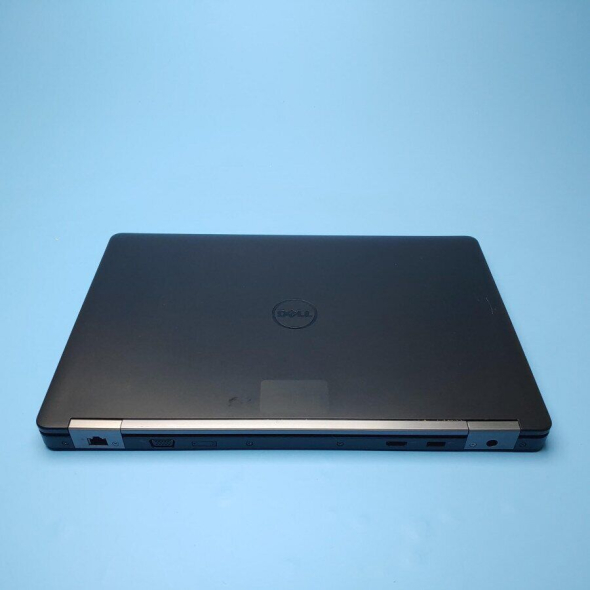 Ноутбук Б-класс Dell Latitude E5570 / 15.6&quot; (1366x768) TN / Intel Core i5-6440HQ (4 ядра по 2.6 - 3.5 GHz) / 8 GB DDR4 / 240 GB SSD / Intel HD Graphics 530 / WebCam / Win 10 Pro - 3