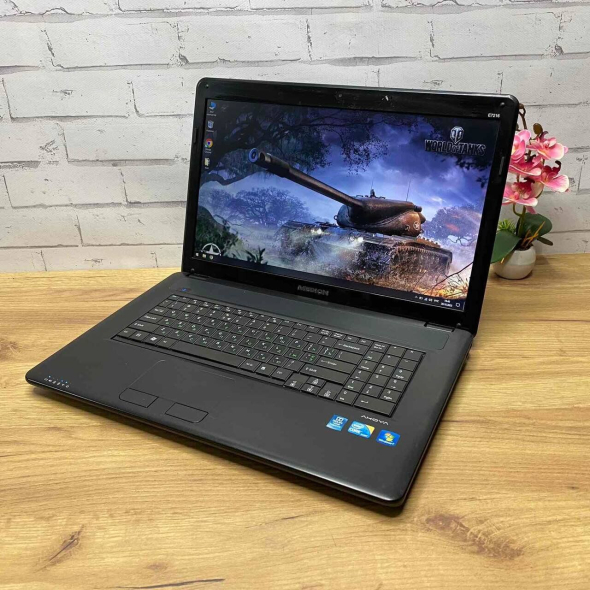 Ноутбук Medion Akoya E7216 / 17&quot; (1600x900) TN / Intel Core i3-380M (2 (4) ядра по 2.53 GHz) / 8 GB DDR3 / 500 GB SSD / Intel HD Graphics / WebCam - 4