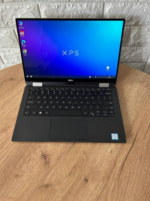 Ультрабук-трансформер Б-класс Dell XPS 13 9365 x360 / 13.3&quot; (1920x1080) IPS Touch / Intel Core i5-7Y57 (2 (4) ядра по 1.2 - 3.3 GHz) / 8 GB DDR3 / 256 GB SSD M.2 / Intel HD Graphics 615 / WebCam / mini DisplayPort - 2