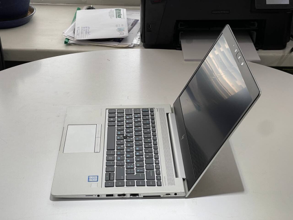 Ультрабук HP EliteBook 840 G5 / 14&quot; (1920x1080) IPS / Intel Core i5-8250U (4 (8) ядра по 1.6 - 3.4 GHz) / 16 GB DDR4 / 480 GB SSD / Intel UHD Graphics 620 / WebCam / 3G - 5