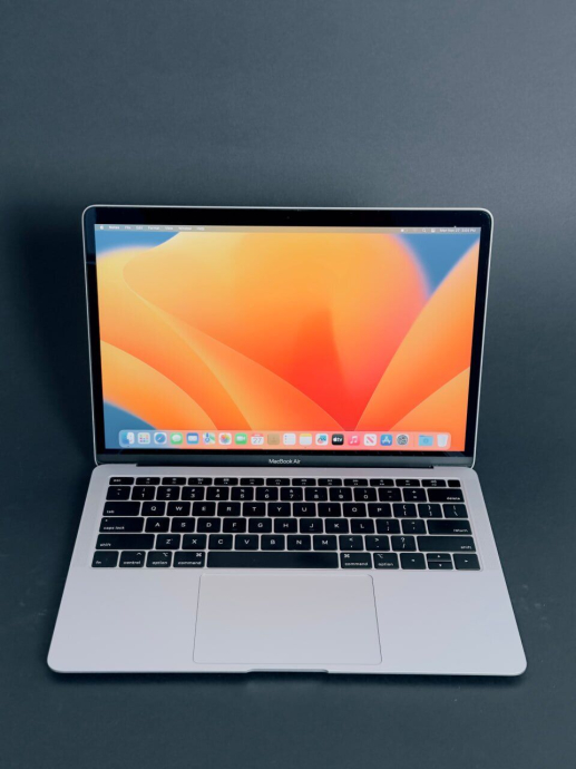 Ультрабук Б-класс Apple MacBook Air 13 (2019) / 13.3&quot; (2560x1600) IPS / Intel Core i5-8210Y (2 (4) ядра по 1.6 - 3.6 GHz) / 8 GB DDR3 / 256 GB SSD / Intel UHD Graphics 617 / WebCam / True Tone / Touch ID / Silver - 2