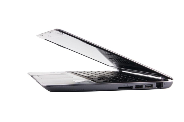 Ноутбук Toshiba Satellite U840 / 14&quot; (1366x768) TN / Intel Core i3-2310M (2 (4) ядра по 2.1 GHz) / 8 GB DDR3 / 240 GB SSD / Intel HD Graphics 3000 / WebCam / Win 10 Pro - 3